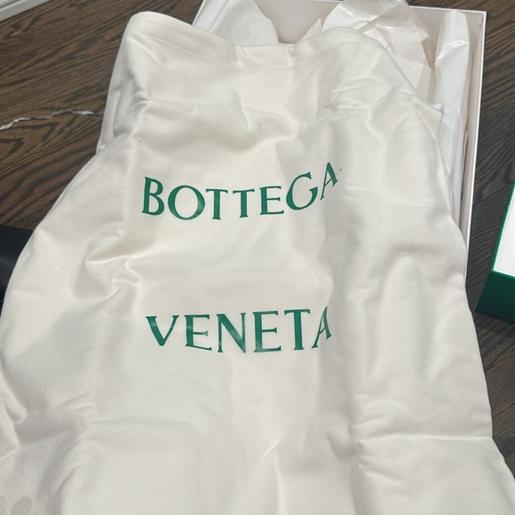 Authentic Bottega Veneta Lug tire boot - Picture 12 of 13